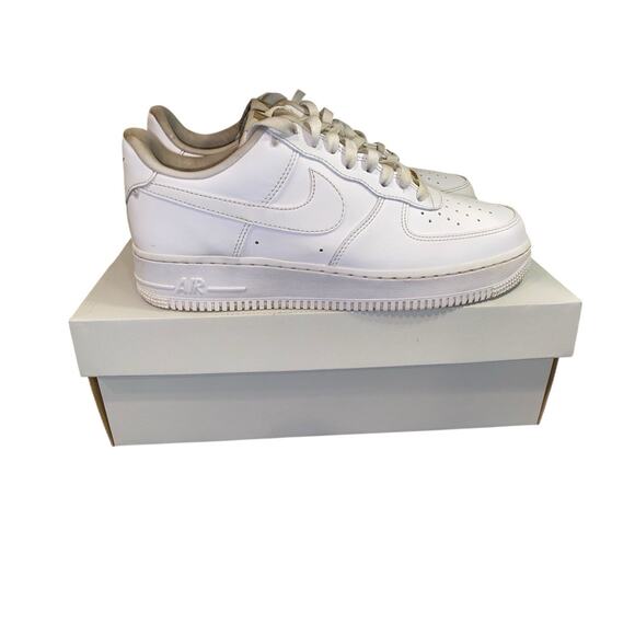 Nike Air Force 1 07 ESS ‘Metallic Gold’ Women Size 10.5 - Picture 1 of 9